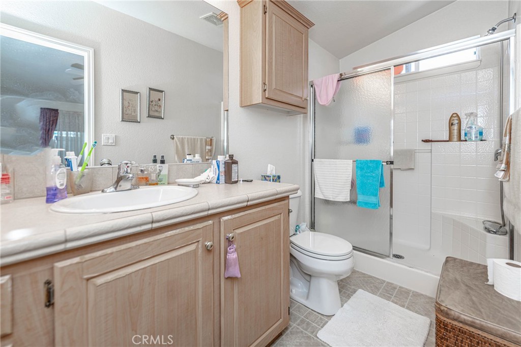 10001 West Frontage Road, Unit 113 South Gate, CA 90280 - Photo 22 of 32 Gallery Image 22