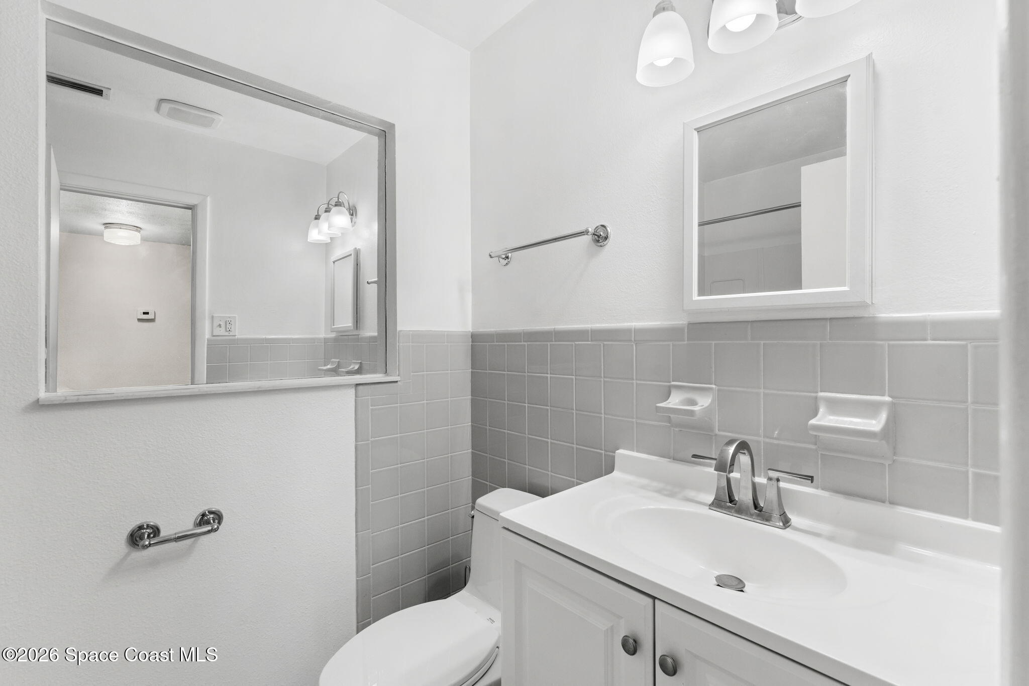 1014 Montclair Road Cocoa, FL 32922 - Photo 32 of 48 Updated Full Bathroom