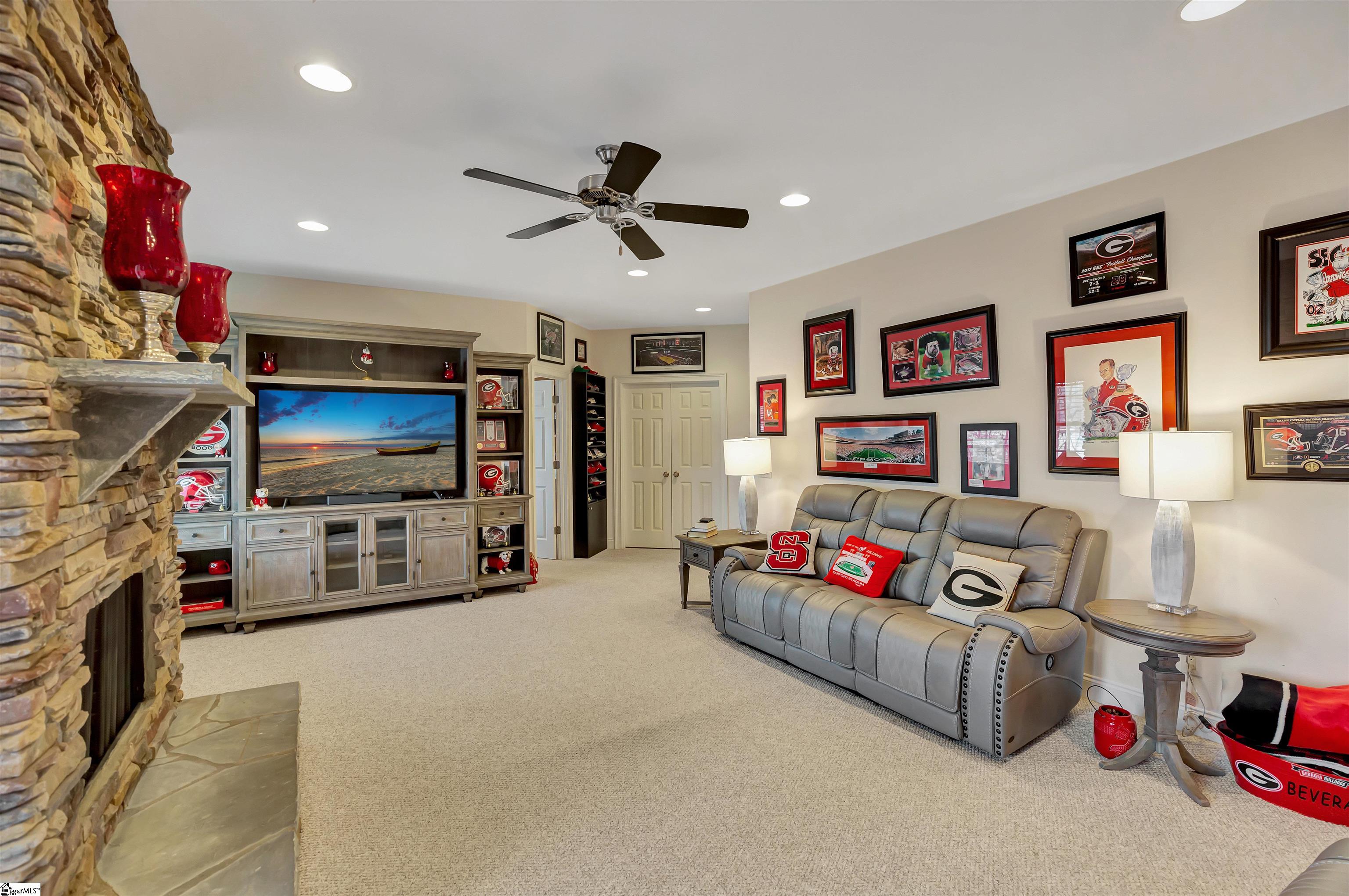 203 Riverlake Road Fair Play, SC 29643 - Photo 24 of 36 Gallery Image 24