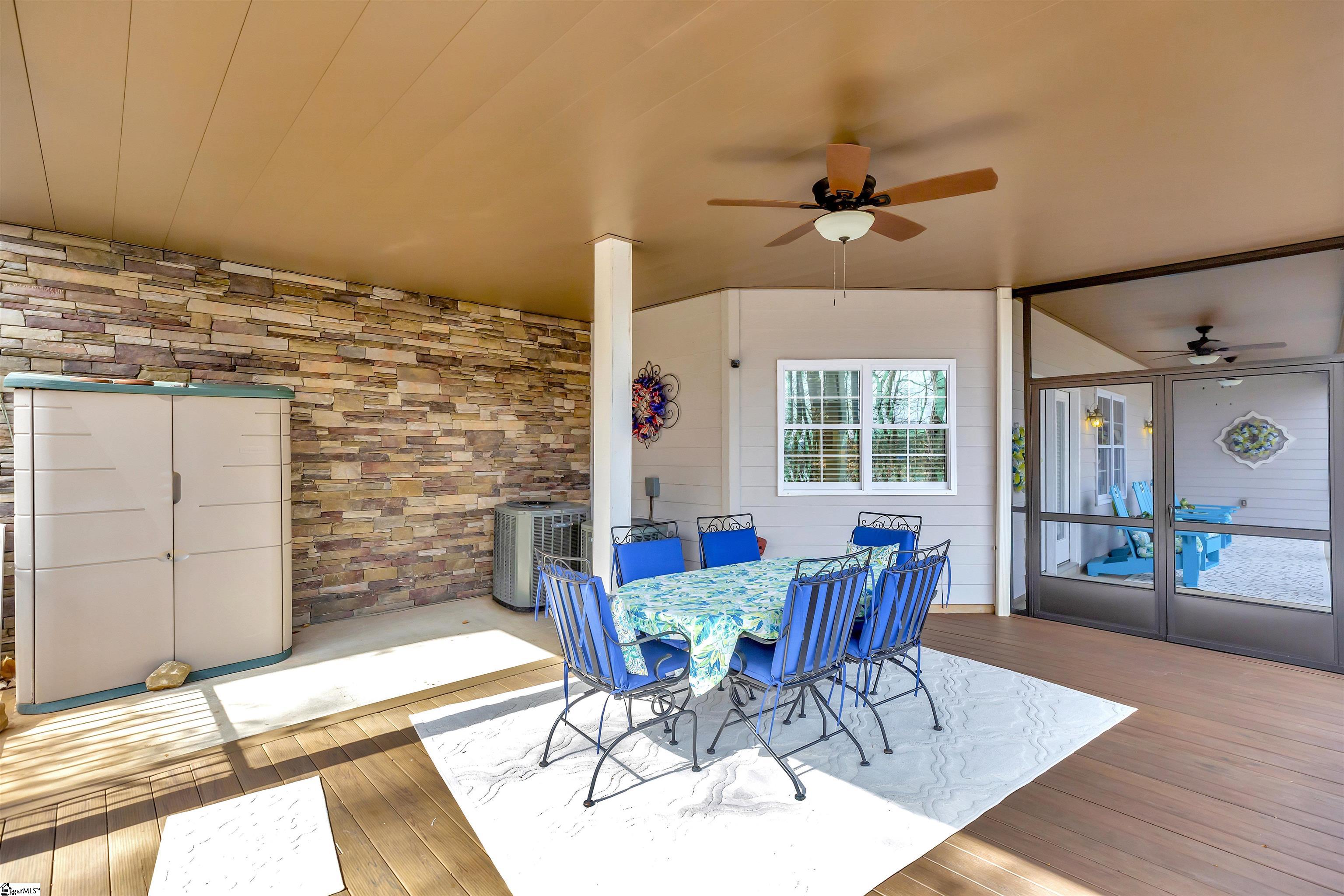 203 Riverlake Road Fair Play, SC 29643 - Photo 30 of 36 Gallery Image 30