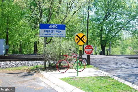 a sign that is on the side of the road