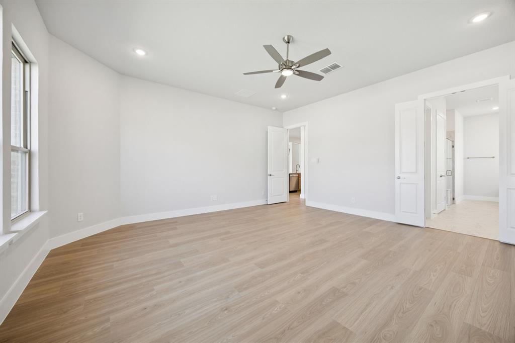 4508 Crescent Road McKinney, TX 75071 - Photo 11 of 24