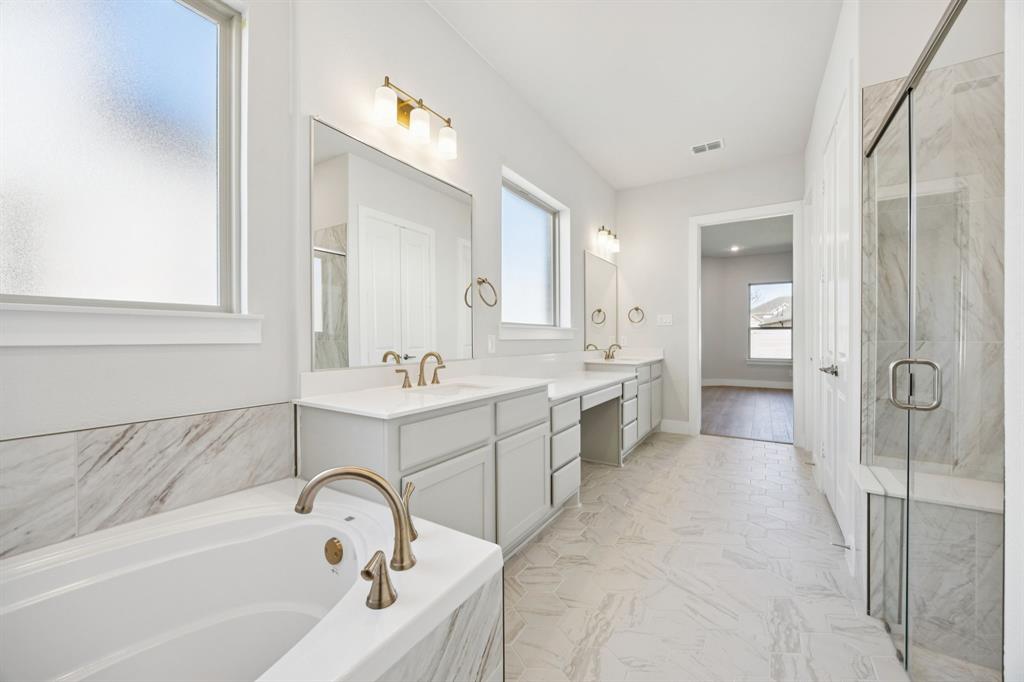 4508 Crescent Road McKinney, TX 75071 - Photo 14 of 24