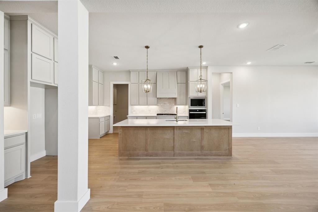 4508 Crescent Road McKinney, TX 75071 - Photo 6 of 24