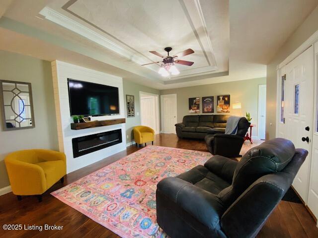 Spacious Living Room with nice laminate wood floors.