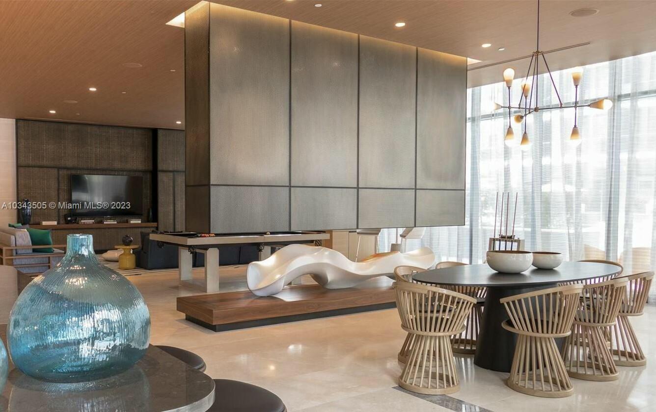 55 Southwest 9th Street, Unit 3209 Miami, FL 33130 - Photo 25 of 35 a living room with furniture