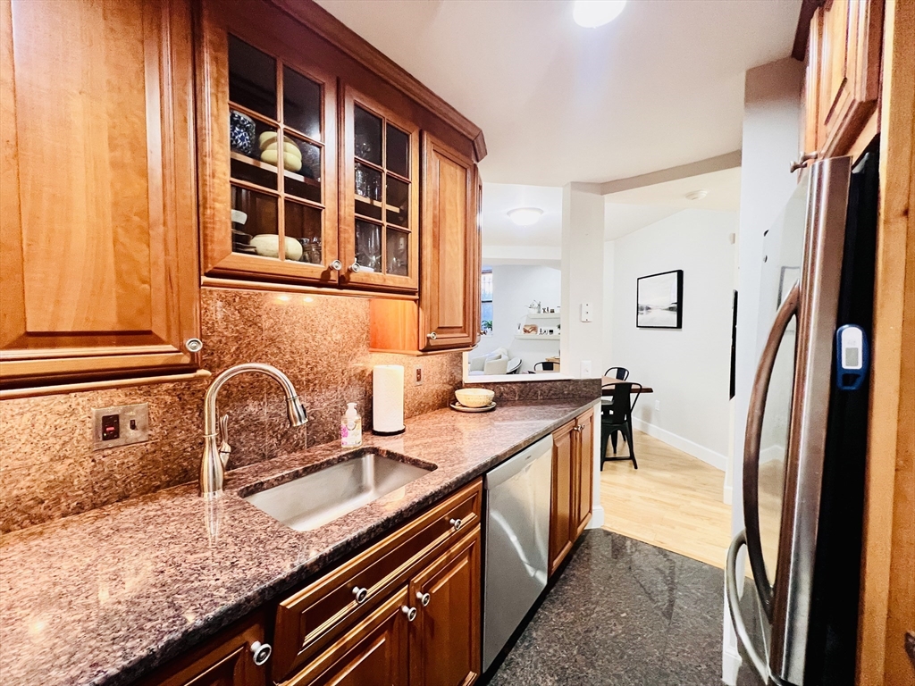 150 Appleton Street, Unit 1E Boston, MA 02116 - Photo 12 of 35