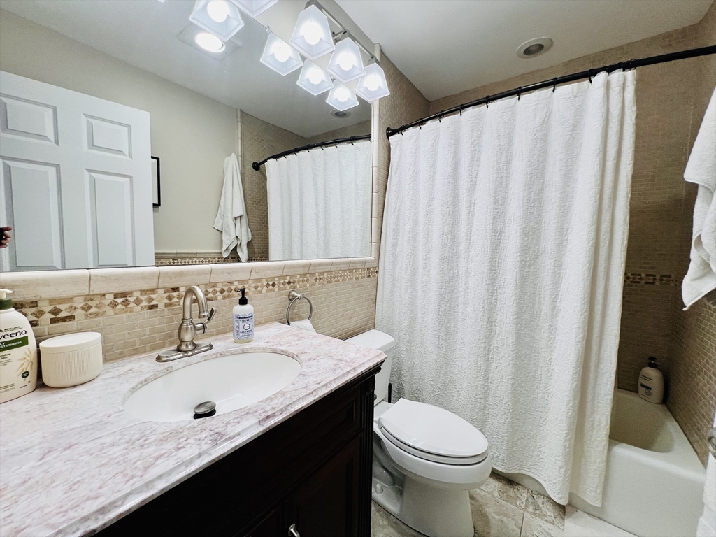 150 Appleton Street, Unit 1E Boston, MA 02116 - Photo 20 of 35