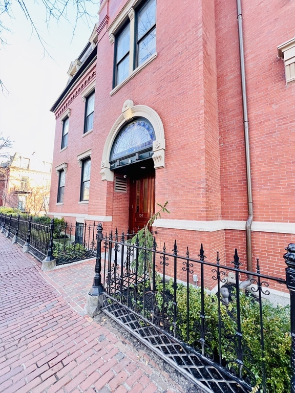 150 Appleton Street, Unit 1E Boston, MA 02116 - Photo 31 of 35