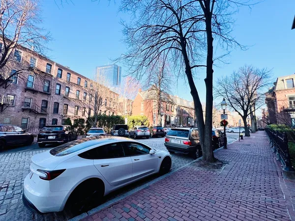 $5,000 | 150 Appleton Street, Unit 1E, Boston, MA 02116