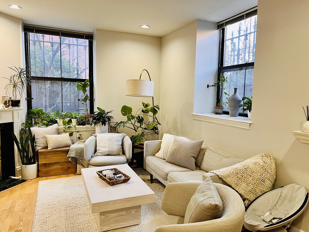 150 Appleton Street, Unit 1E Boston, MA 02116 - Photo 6 of 35