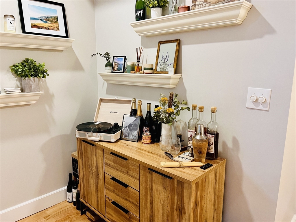 150 Appleton Street, Unit 1E Boston, MA 02116 - Photo 9 of 35