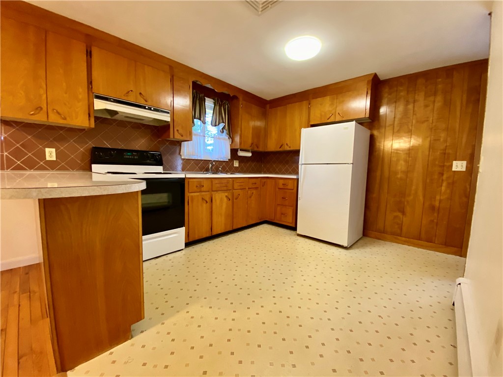 29 Ruth Street Woonsocket, RI 02895 - Photo 11 of 30