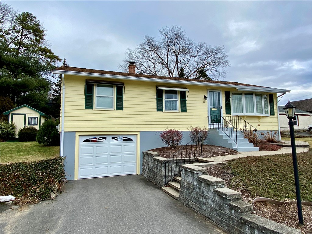 29 Ruth Street Woonsocket, RI 02895 - Photo 3 of 30
