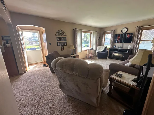 $155,000 | 762 9th Street, Dawson, MN 56232