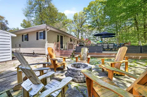 $699,000 | 2864 Hedwig Drive, Yorktown Heights, NY 10598
