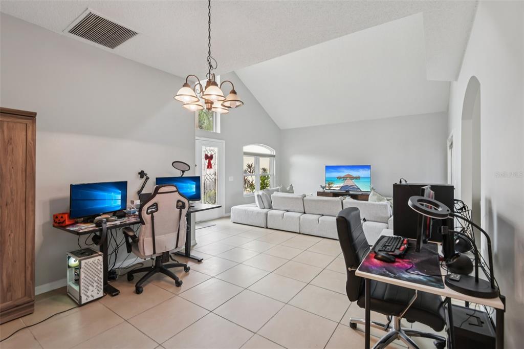 1701 Open Field Loop Brandon, FL 33510 - Photo 13 of 36