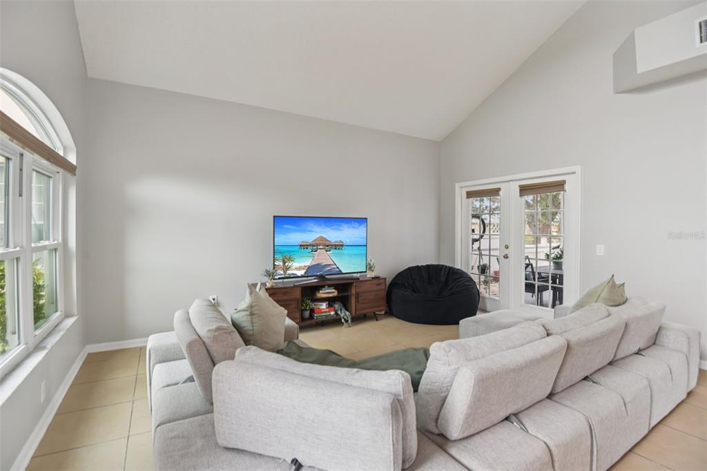 1701 Open Field Loop Brandon, FL 33510 - Photo 4 of 36