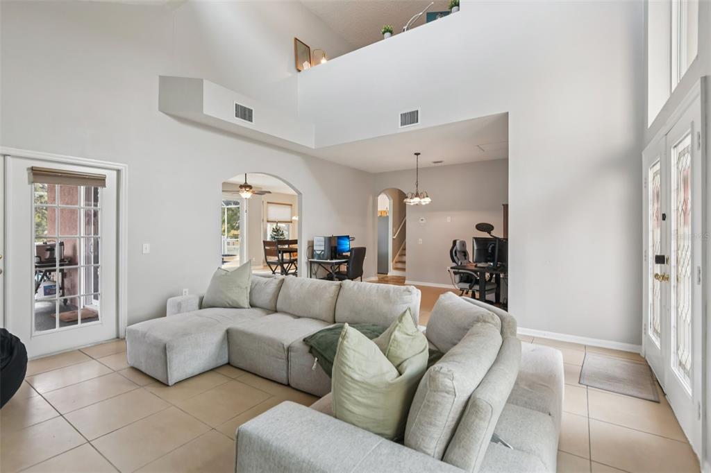 1701 Open Field Loop Brandon, FL 33510 - Photo 5 of 36