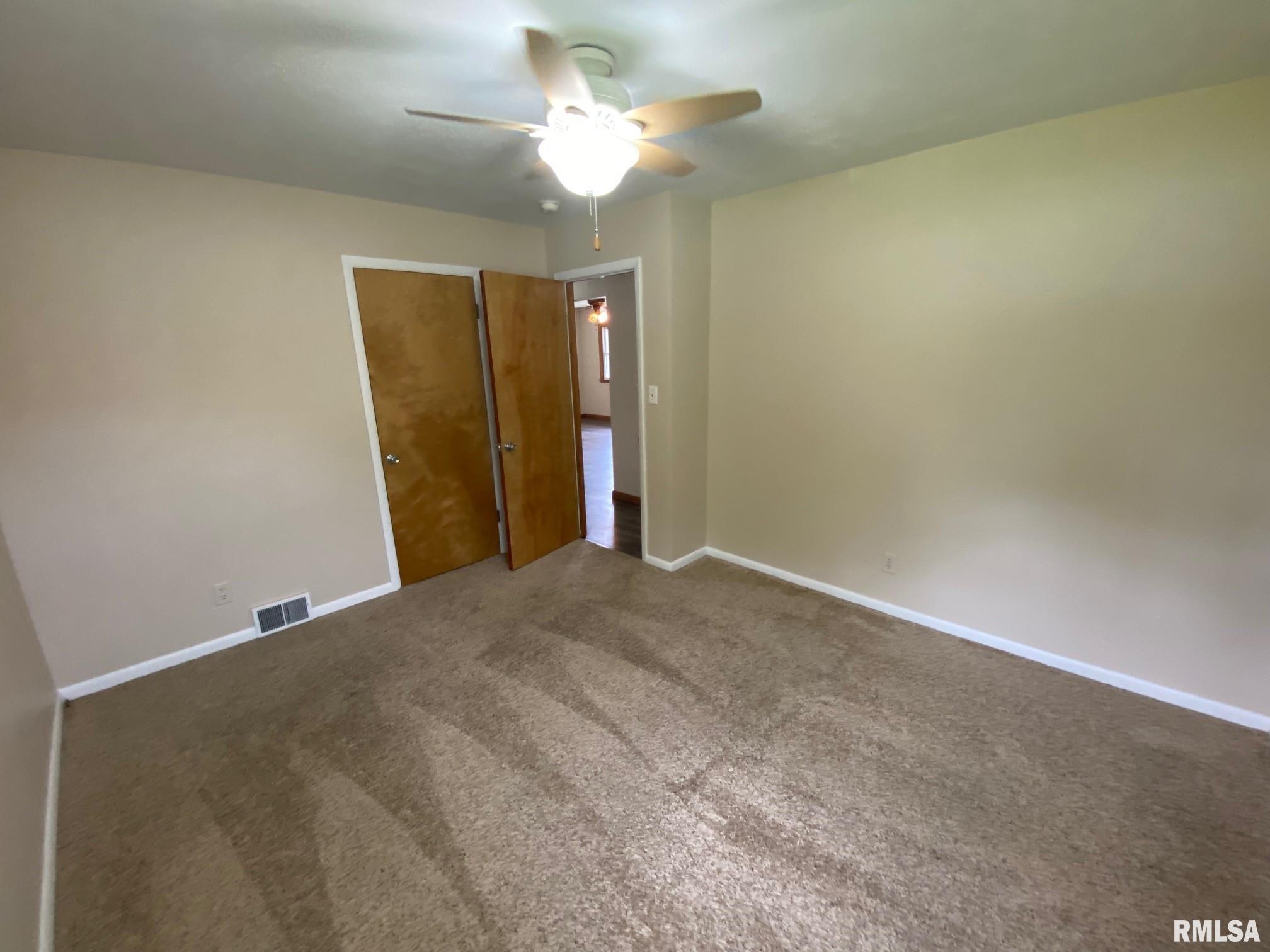1905 Sheridan Road Pekin, IL 61554 - Photo 16 of 23 Gallery Image 16