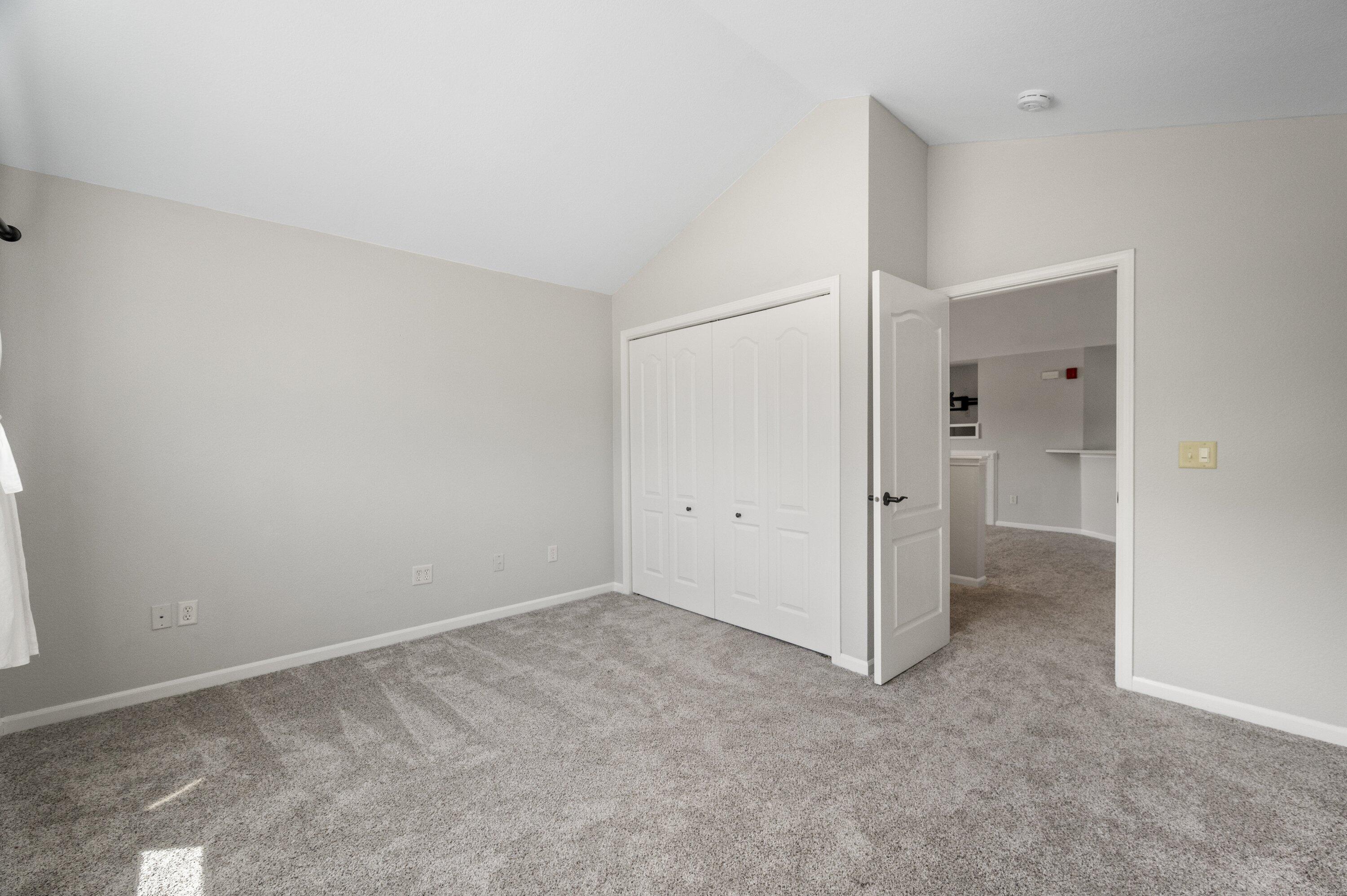 9301 South Cobblestone Way, Unit H Franklin, WI 53132 - Photo 19 of 33 0162
