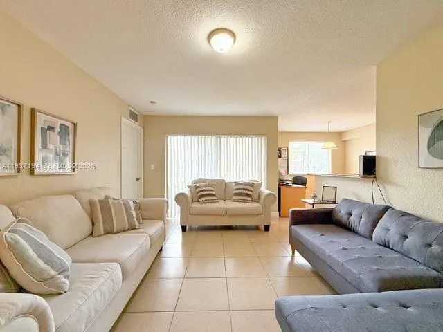 $304,999 | 21150 Southwest 87th Avenue, Unit 105, Cutler Bay, FL 33189