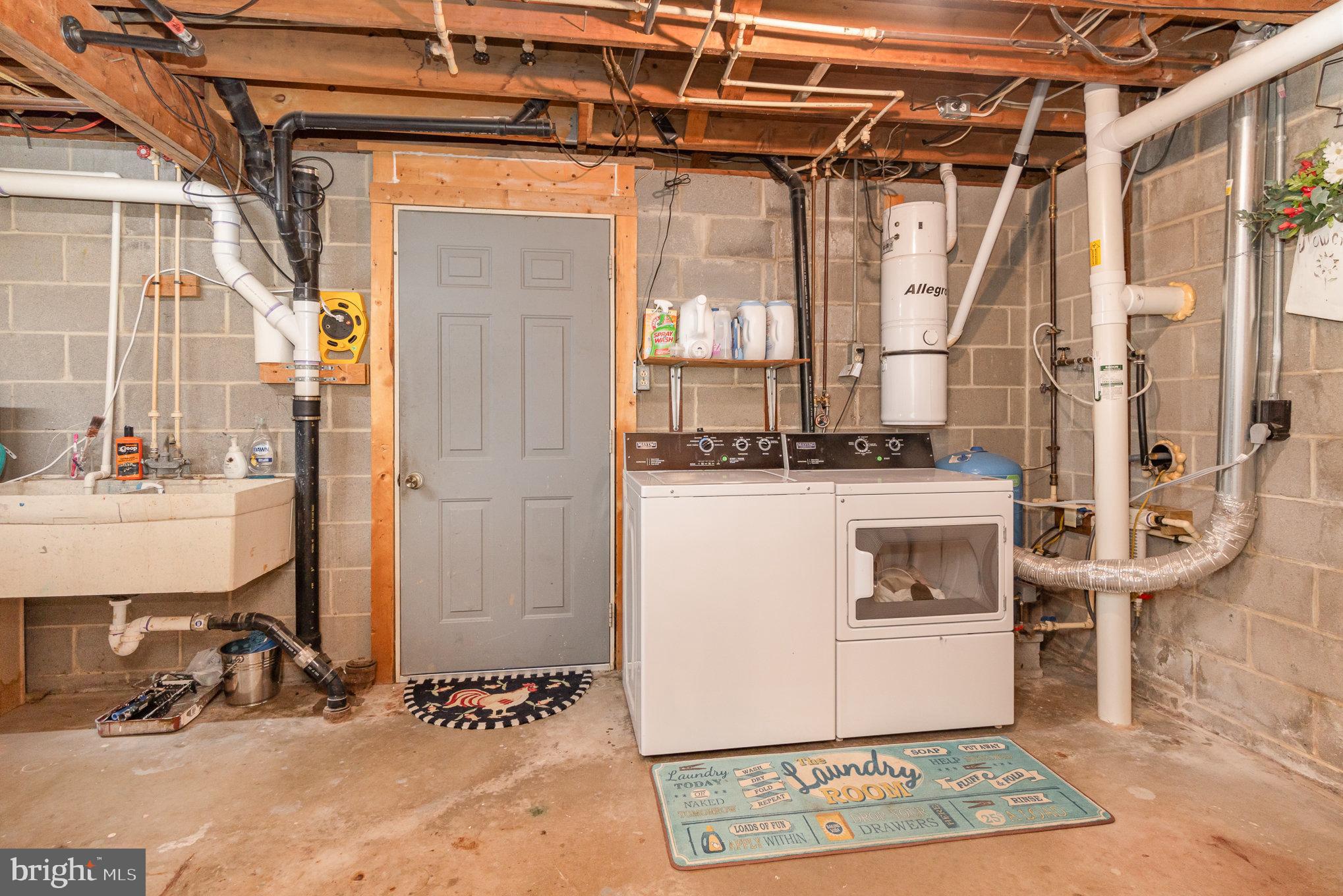 35 North Tannery Road Westminster, MD 21157 - Photo 32 of 47 a view of utility room