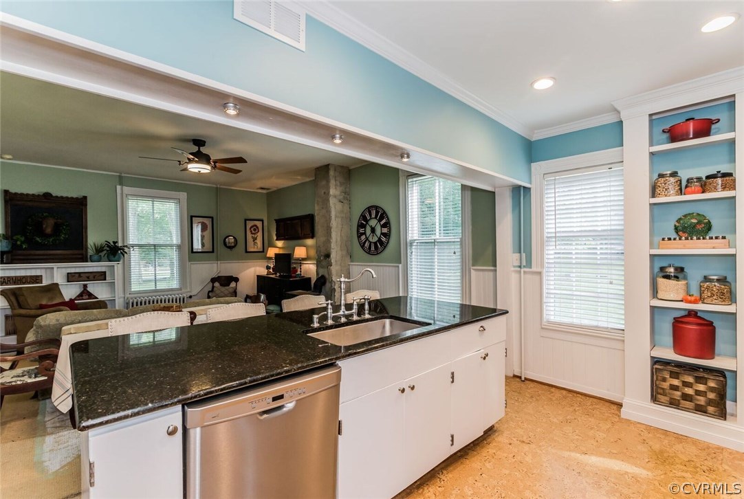 13309 Depot Road Hanover, VA 23069 - Photo 23 of 50 Huge island with granite countertop, newer dishwas