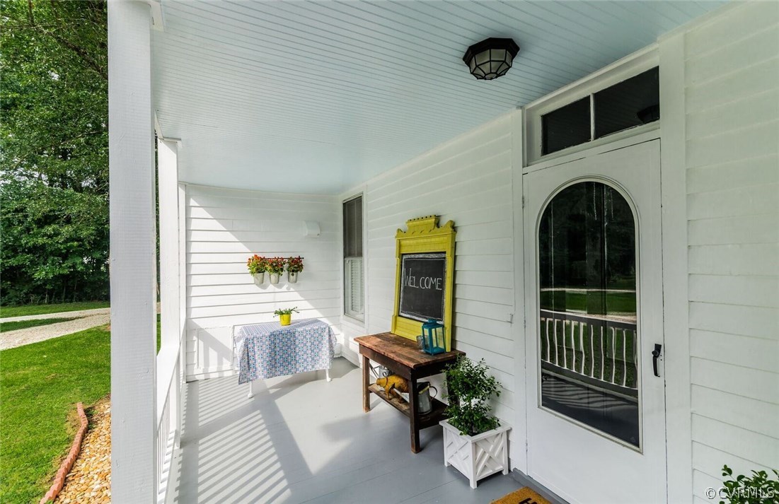 13309 Depot Road Hanover, VA 23069 - Photo 41 of 50 Come on in the back door.....and this fabulous bac