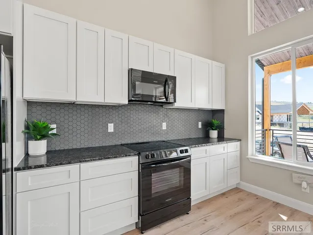 $750,000 | 9616 Violet Way, Lava Hot Springs, ID 83246