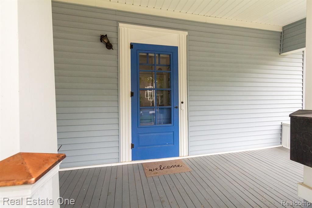 825 North Pine Street Rochester, MI 48307 - Photo 4 of 39 Gallery Image 4
