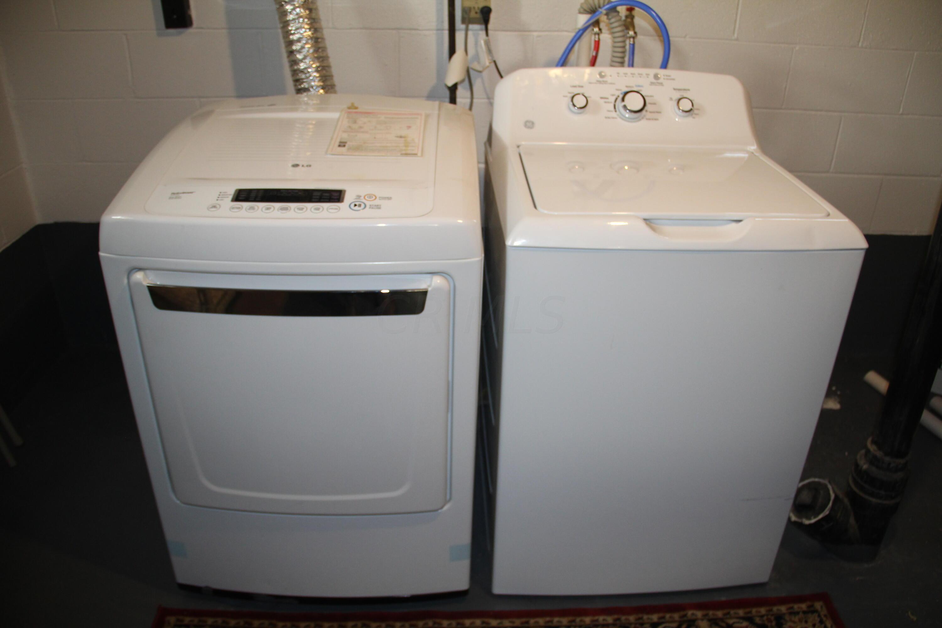 1137 Brown Road Columbus, OH 43223 - Photo 54 of 59 Washer & Dryer to stay with the home.
