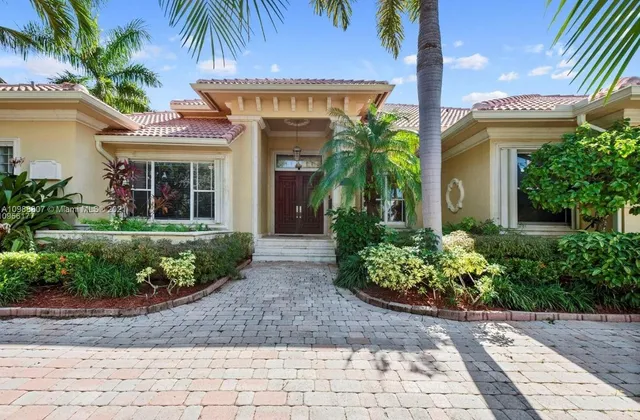 $12,500 | Hollywood Lakes, Hollywood, FL 33019