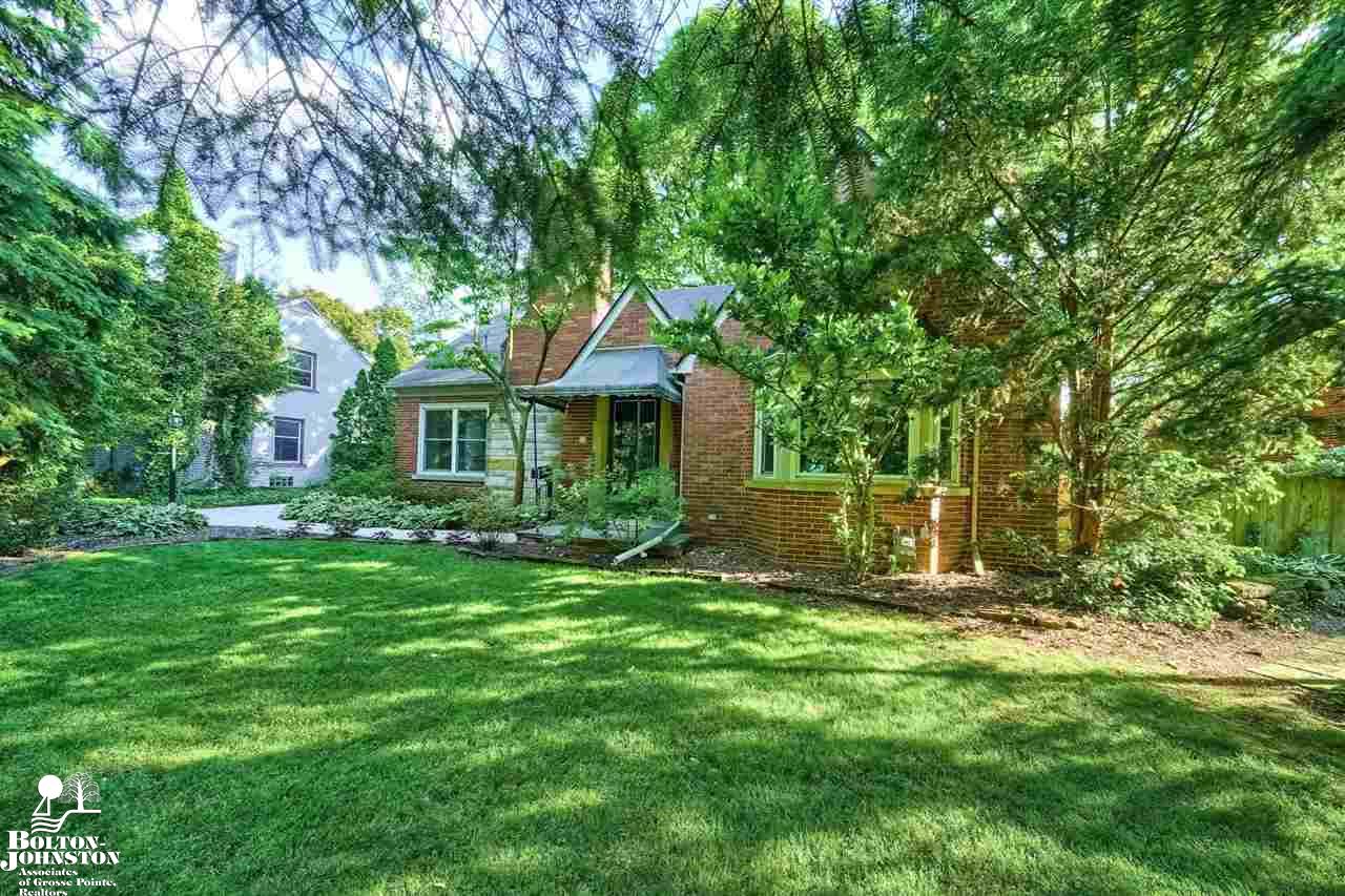 285 Moross Road Grosse Pointe Farms, MI 48236 - Photo 3 of 50