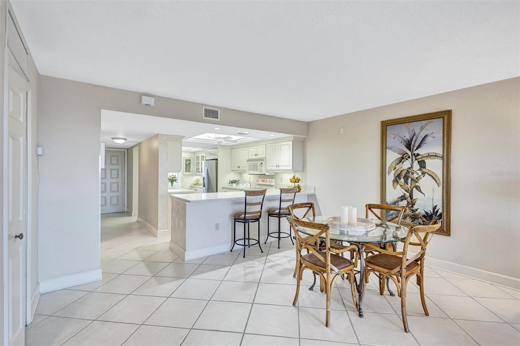 420 Beach Road, Unit 203 Sarasota, FL 34242 - Photo 22 of 91