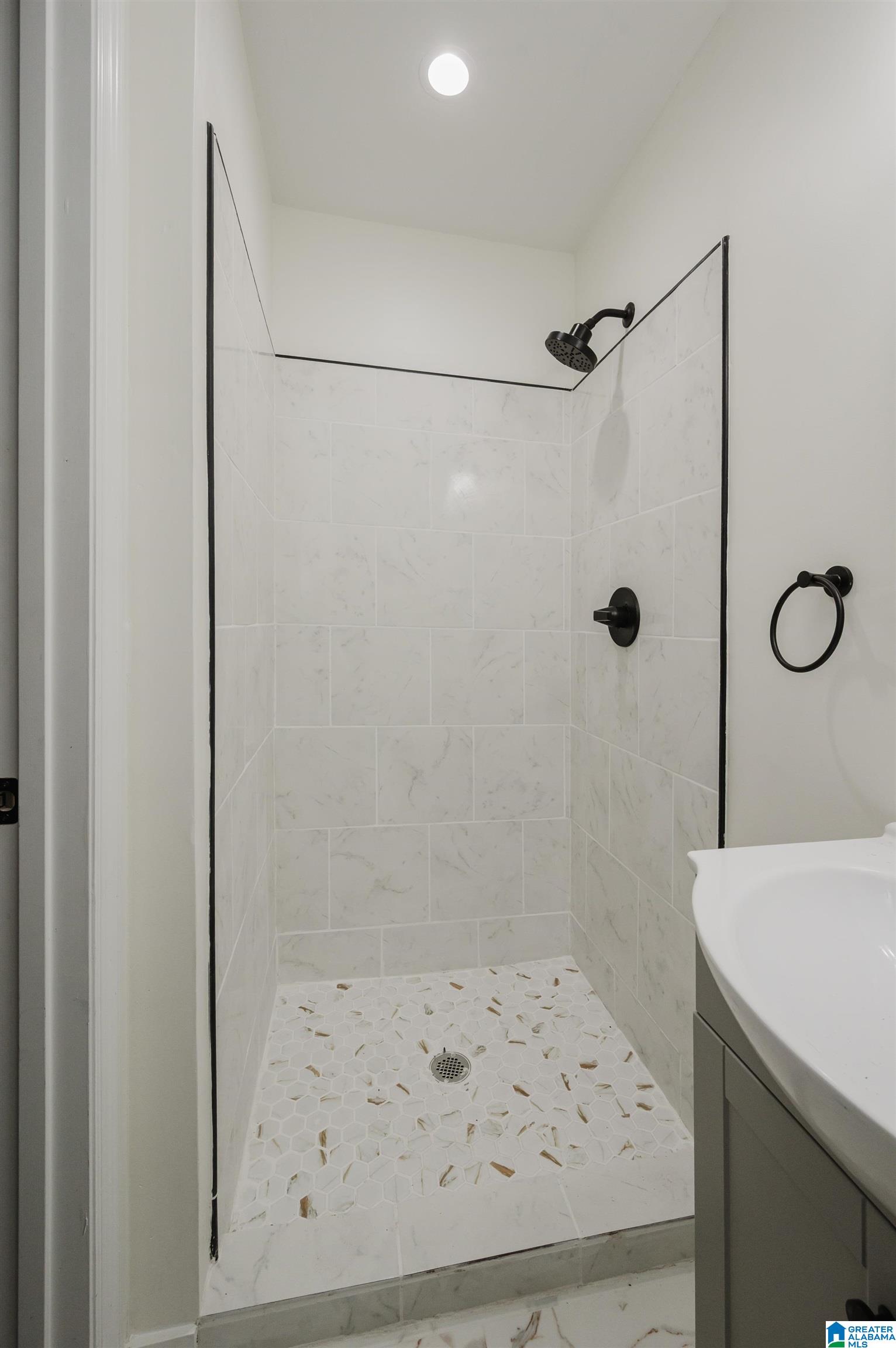 201 Sun Valley Road Birmingham, AL 35215 - Photo 29 of 34
