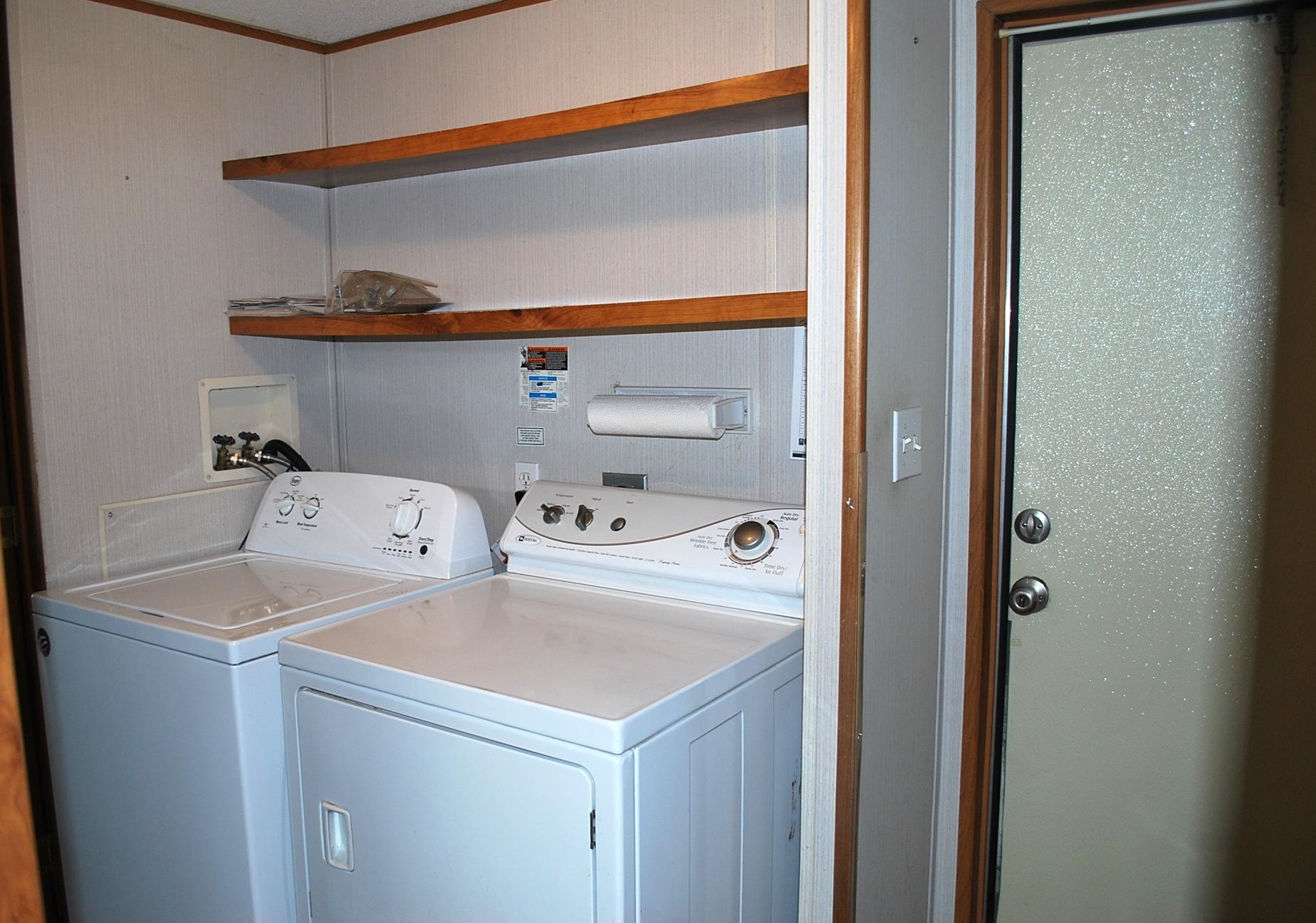 424 32 Road, Unit 168 Clifton, CO 81520 - Photo 11 of 17 a utility room with dryer and washer
