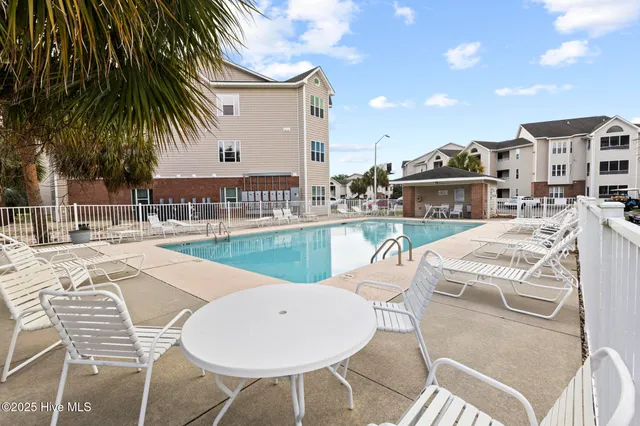 $314,900 | 625 Spencer-Farlow Drive, Unit 20, Carolina Beach, NC 28428