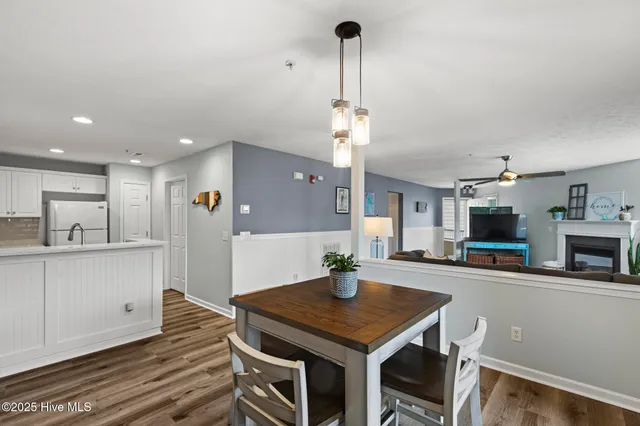 $314,900 | 625 Spencer-Farlow Drive, Unit 20, Carolina Beach, NC 28428