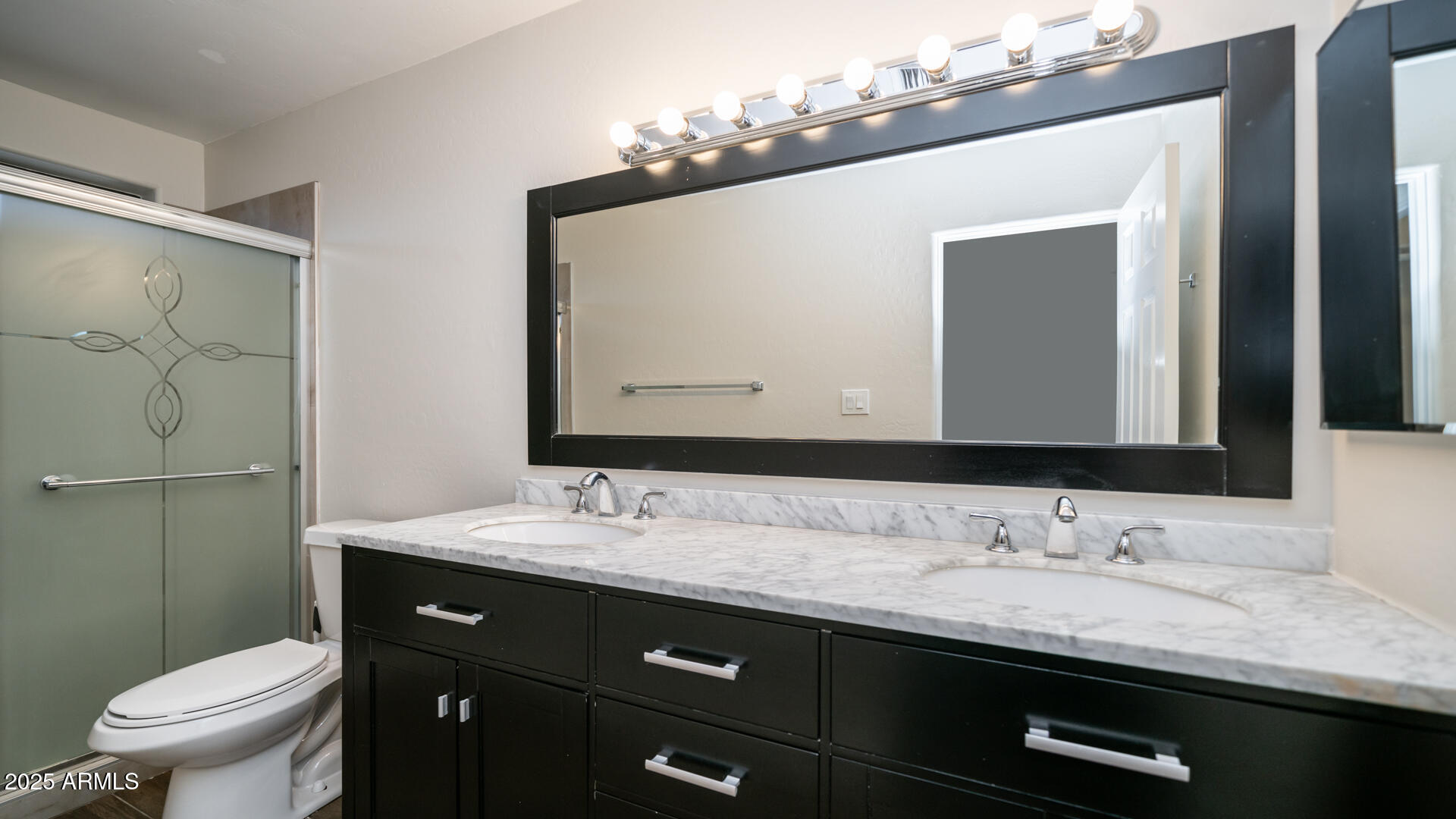 2533 West Tanya Road Phoenix, AZ 85086 - Photo 20 of 42 2533 W Tanya Rd-19