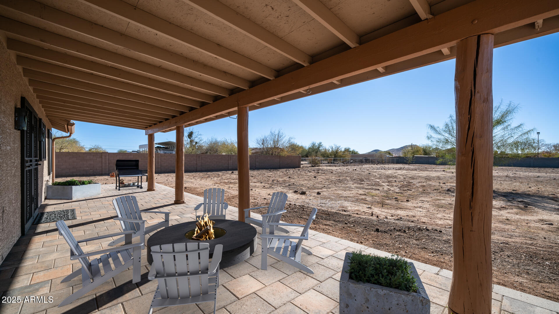 2533 West Tanya Road Phoenix, AZ 85086 - Photo 4 of 42 Property_722A_2533_W_Tanya_Rd-23_16-01-2