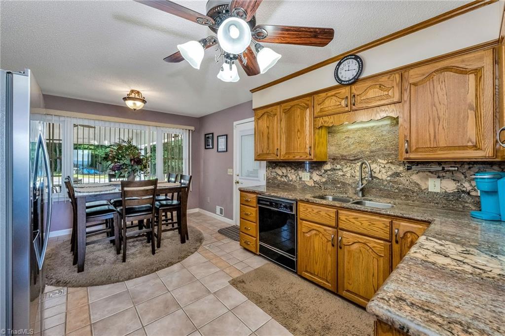 2027 Boiling Springs Road Purlear, NC 28665 - Photo 17 of 48