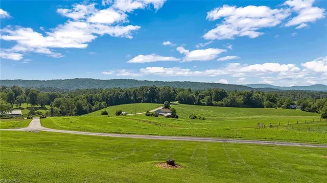 $859,999 | 2027 Boiling Springs Road, Purlear, NC 28665