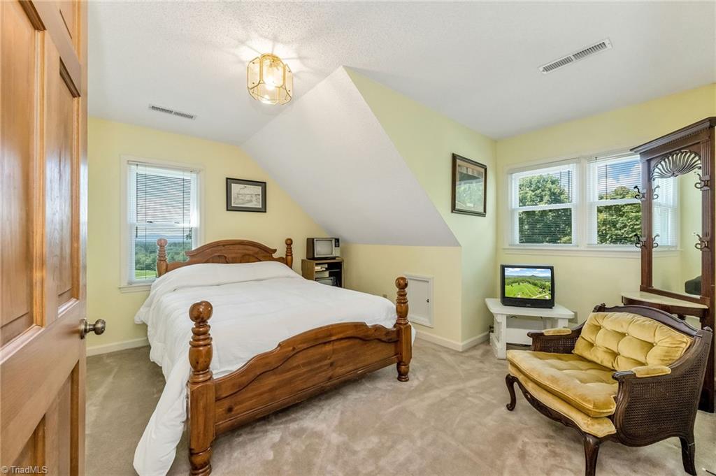 2027 Boiling Springs Road Purlear, NC 28665 - Photo 38 of 48 Bonus room