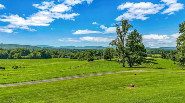 $859,999 | 2027 Boiling Springs Road, Purlear, NC 28665