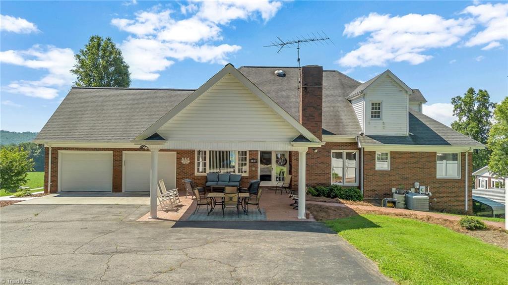 2027 Boiling Springs Road Purlear, NC 28665 - Photo 10 of 48