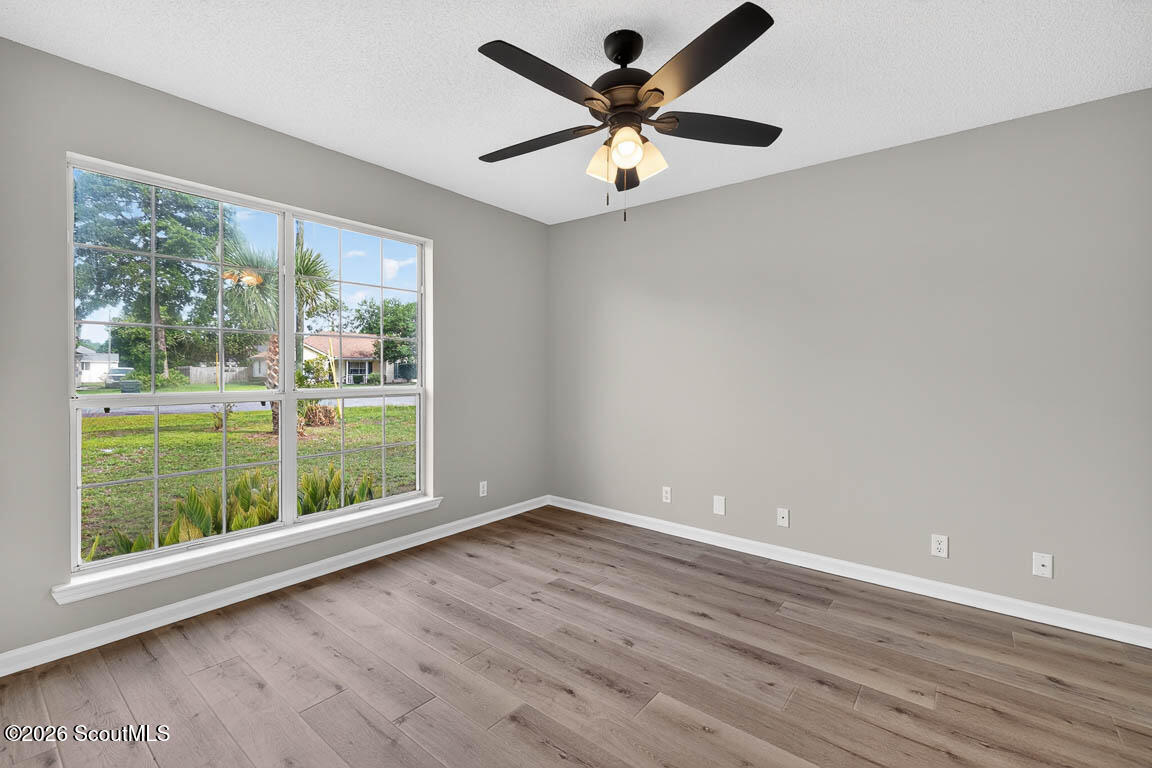 106 Timber Ridge Drive Brunswick, GA 31525 - Photo 14 of 34 106timberridge-24