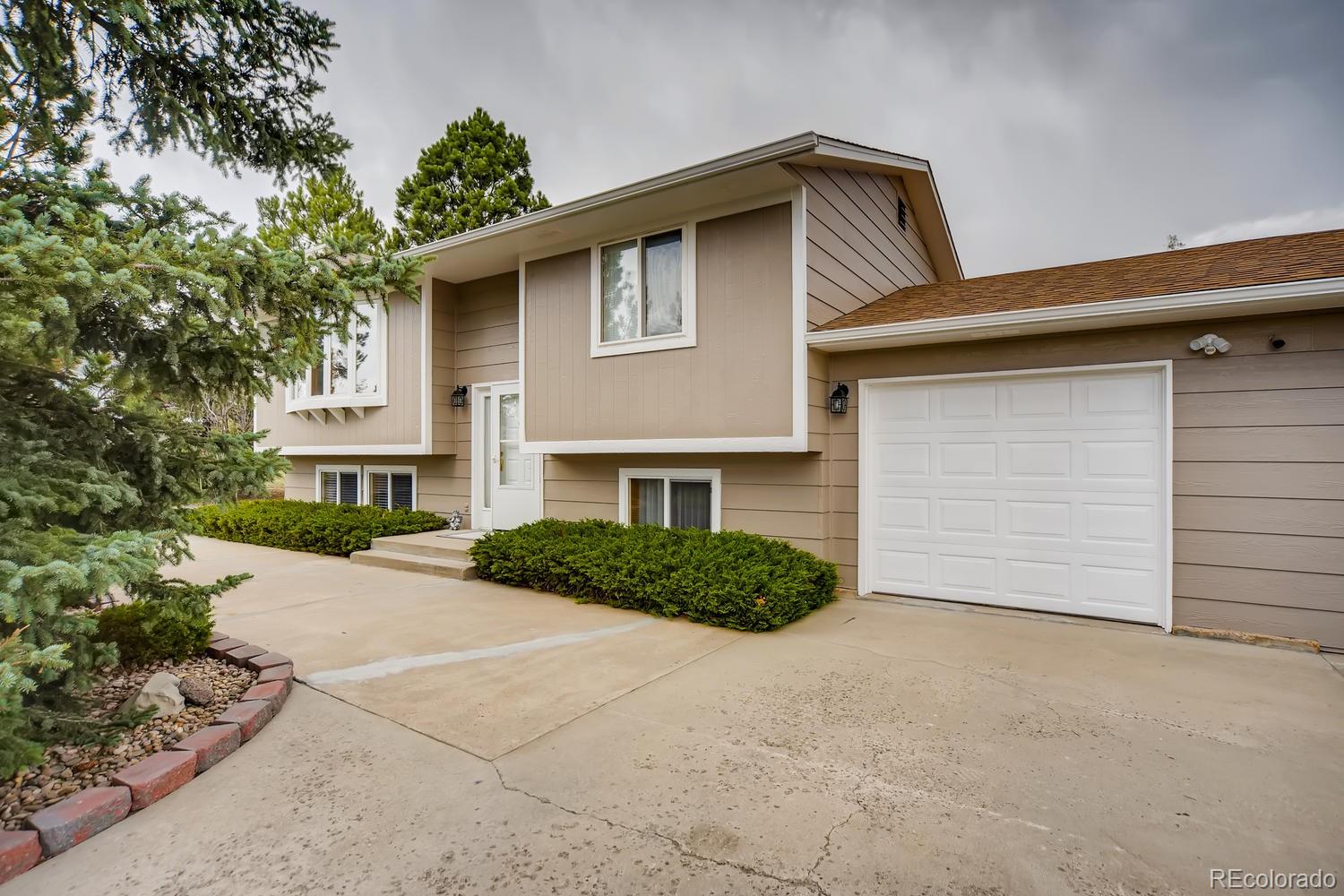 1611 Buttercup Road Elizabeth, CO 80107 - Photo 6 of 40 Gallery Image 6