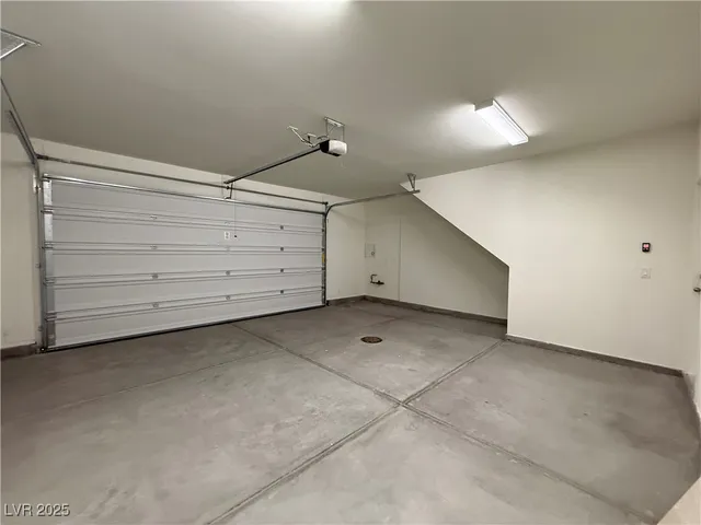 $3,300 | 11749 Stone Curlew Avenue, Las Vegas, NV 89138