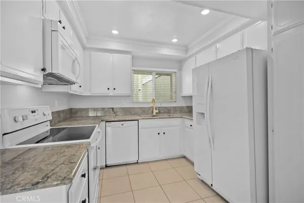 $348,800 | 5371 Punta Alta, Unit 3B, Laguna Woods, CA 92637